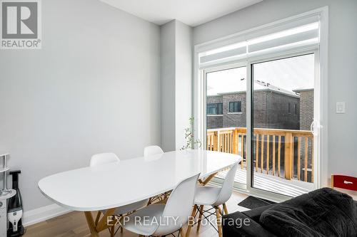 34 Periwinkle Road, Springwater, ON - Indoor Photo Showing Dining Room