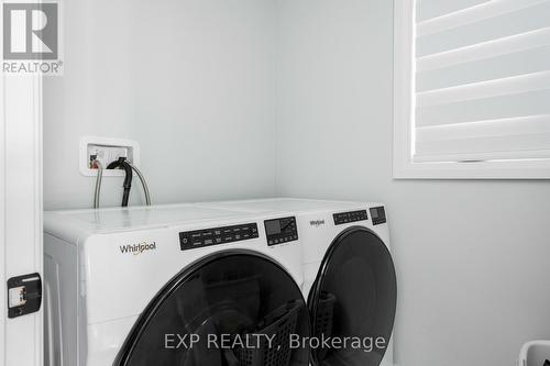 34 Periwinkle Road, Springwater, ON - Indoor Photo Showing Laundry Room