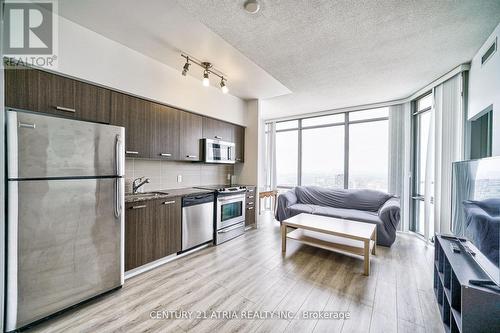 3802 - 832 Bay Street, Toronto, ON - Indoor Photo Showing Kitchen