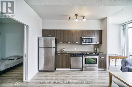 3802 - 832 Bay Street, Toronto, ON - Indoor Photo Showing Kitchen