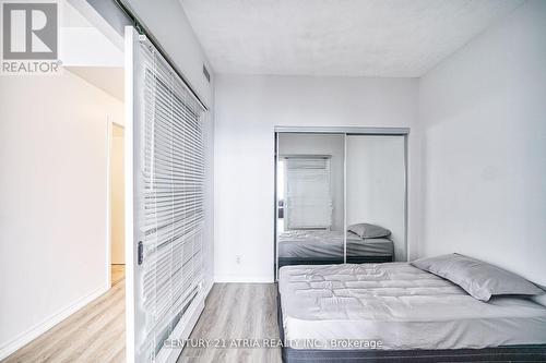 3802 - 832 Bay Street, Toronto, ON - Indoor Photo Showing Bedroom