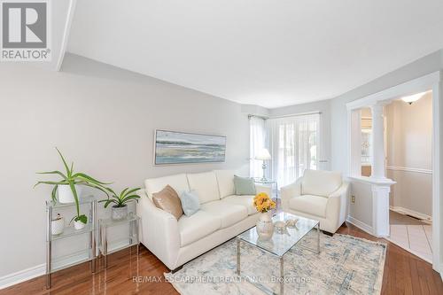 24 Furrows End, Brampton, ON - Indoor Photo Showing Living Room