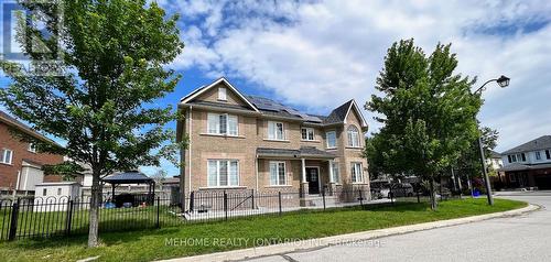 298 Alexander Cres Upper Apt, Milton, ON - Outdoor With Facade