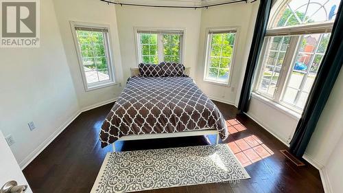 298 Alexander Cres Upper Apt, Milton, ON - Indoor Photo Showing Bedroom