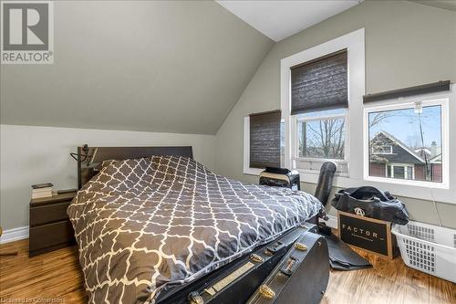 Unit 4 (Attic) Bedroom - 480 King William Street, Hamilton, ON - Indoor Photo Showing Bedroom