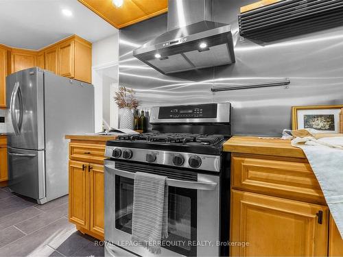 1 Henderson Ave, Markham, ON - Indoor Photo Showing Kitchen With Stainless Steel Kitchen