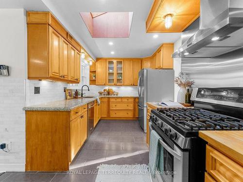 1 Henderson Ave, Markham, ON - Indoor Photo Showing Kitchen With Stainless Steel Kitchen