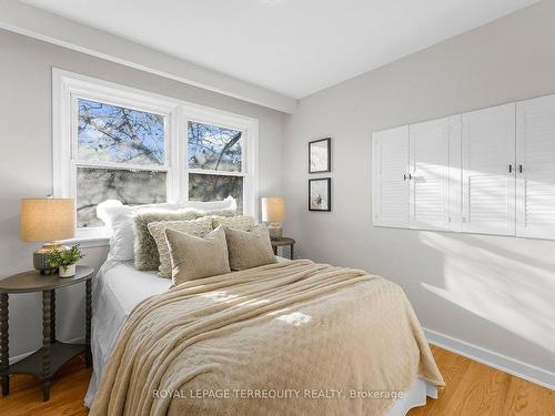 1 Henderson Ave, Markham, ON - Indoor Photo Showing Bedroom