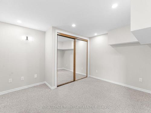 1 Henderson Ave, Markham, ON - Indoor Photo Showing Other Room