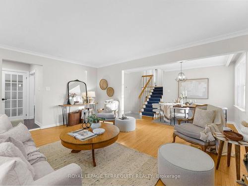 1 Henderson Ave, Markham, ON - Indoor Photo Showing Living Room