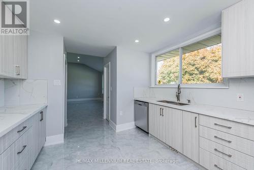 76 Raylawn Crescent, Halton Hills, ON - Indoor Photo Showing Kitchen With Double Sink