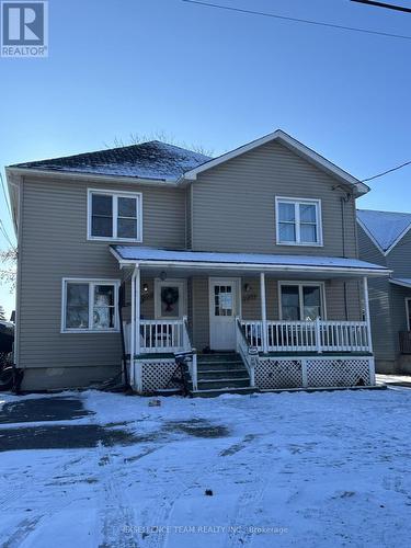 226 1/2 - 226 4Th Street W, Cornwall, ON - Outdoor With Deck Patio Veranda