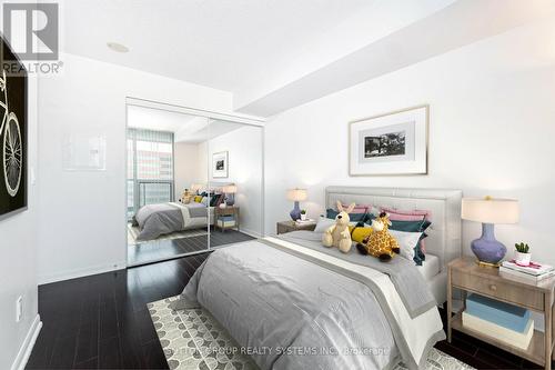 808 - 225 Sherway Gardens Road, Toronto, ON - Indoor Photo Showing Bedroom