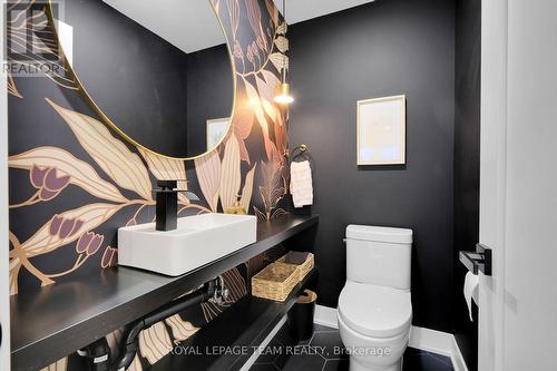 550 Donald Street, Ottawa, ON - Indoor Photo Showing Bathroom