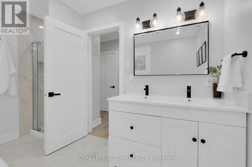 550 Donald Street, Ottawa, ON - Indoor Photo Showing Bathroom