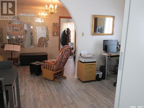 214 2Nd Street E, Nipawin, SK - Indoor