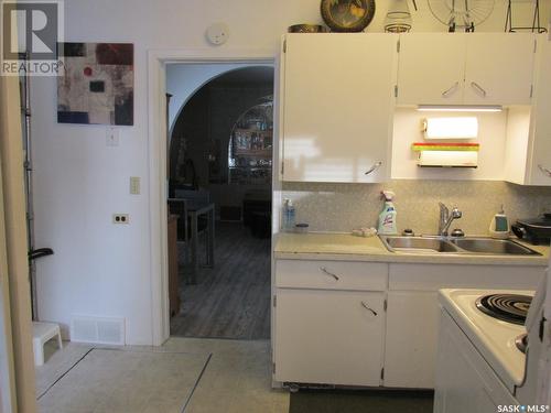 214 2Nd Street E, Nipawin, SK - Indoor Photo Showing Kitchen With Double Sink