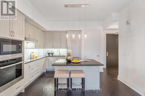 233 - 20 Fred Varley Drive, Markham, ON - Indoor Photo Showing Kitchen