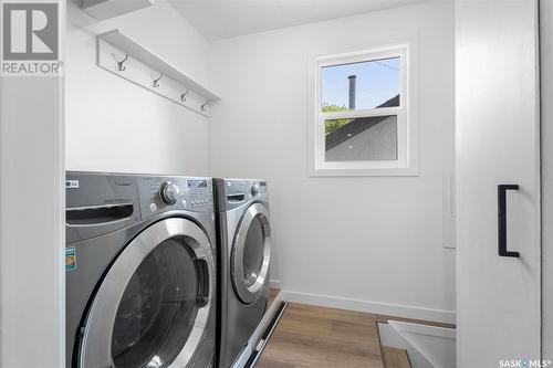 320 H Avenue S, Saskatoon, SK - Indoor Photo Showing Laundry Room