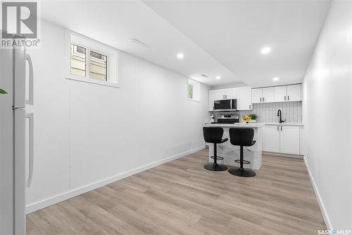 320 H Avenue S, Saskatoon, SK - Indoor