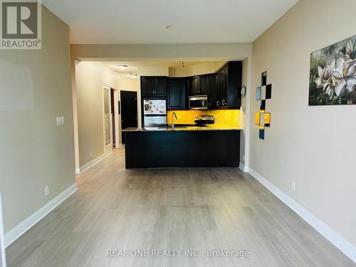 2808 - 80 Absolute Avenue, Mississauga, ON - Indoor Photo Showing Kitchen