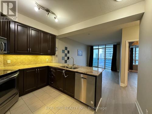 2808 - 80 Absolute Avenue, Mississauga, ON - Indoor Photo Showing Kitchen With Double Sink