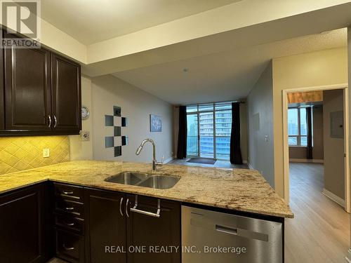 2808 - 80 Absolute Avenue, Mississauga, ON - Indoor Photo Showing Kitchen With Double Sink