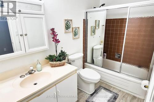 12 Bushwood Court, Toronto, ON - Indoor Photo Showing Bathroom