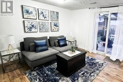 12 Bushwood Court, Toronto, ON - Indoor Photo Showing Living Room