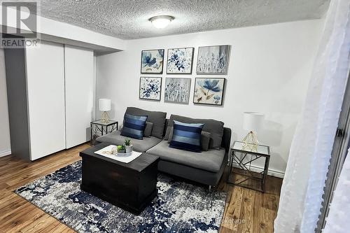 12 Bushwood Court, Toronto, ON - Indoor Photo Showing Living Room