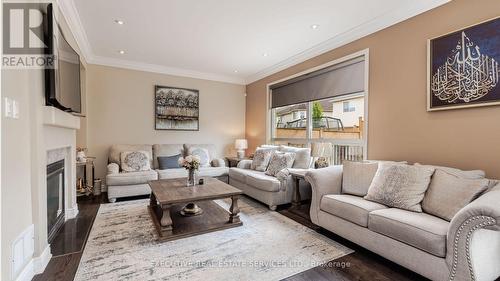 1129 Meighen Way, Milton, ON - Indoor Photo Showing Living Room