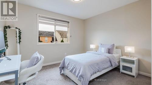 1129 Meighen Way, Milton, ON - Indoor Photo Showing Bedroom