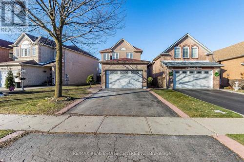 12 Trailridge Drive, Brampton, ON - Outdoor With Facade