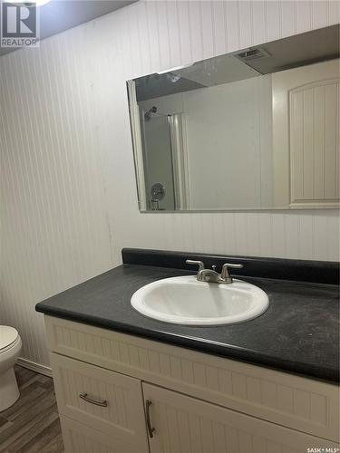 211 3Rd Avenue W, Watrous, SK - Indoor Photo Showing Bathroom