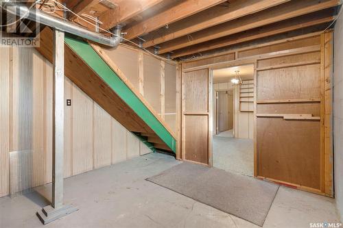 211 3Rd Avenue W, Watrous, SK - Indoor Photo Showing Basement