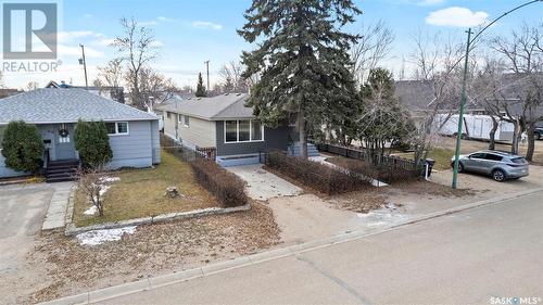 211 3Rd Avenue W, Watrous, SK - Outdoor