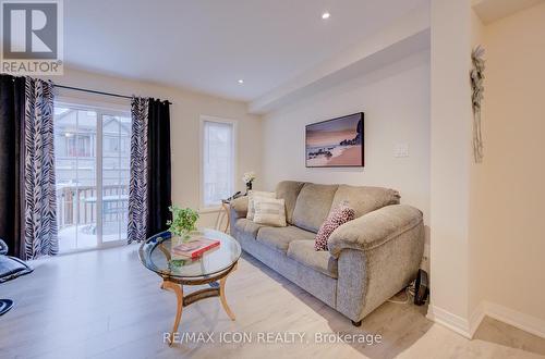 42 - 169 South Creek Drive, Kitchener, ON - Indoor Photo Showing Living Room