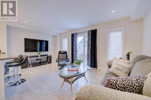 42 - 169 South Creek Drive, Kitchener, ON - Indoor Photo Showing Living Room