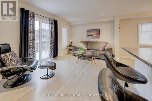 42 - 169 South Creek Drive, Kitchener, ON - Indoor Photo Showing Living Room