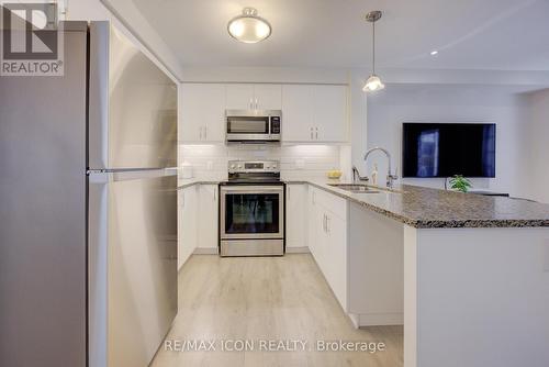 42 - 169 South Creek Drive, Kitchener, ON - Indoor Photo Showing Kitchen With Stainless Steel Kitchen With Double Sink With Upgraded Kitchen