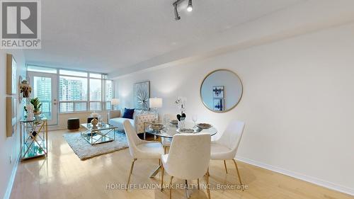 916 - 33 Empress Avenue, Toronto, ON - Indoor Photo Showing Dining Room