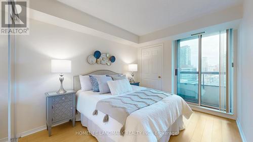 916 - 33 Empress Avenue, Toronto, ON - Indoor Photo Showing Bedroom