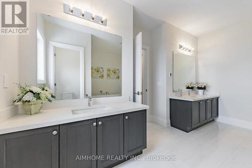 11 Sweet Gale Crescent, Richmond Hill, ON - Indoor Photo Showing Bathroom