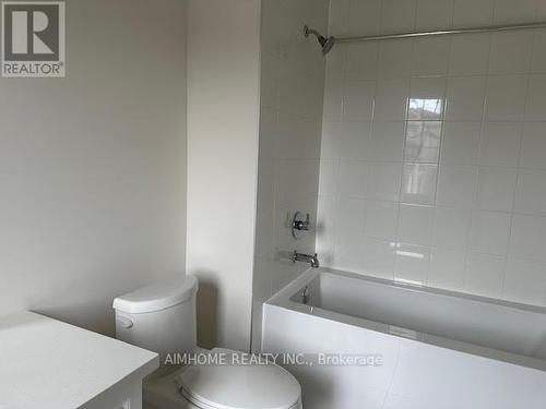 11 Sweet Gale Crescent, Richmond Hill, ON - Indoor Photo Showing Bathroom