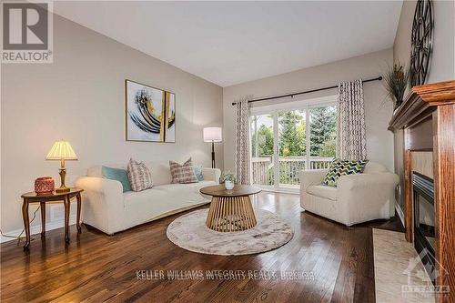 48 Maricona Way, Ottawa, ON - Indoor Photo Showing Living Room