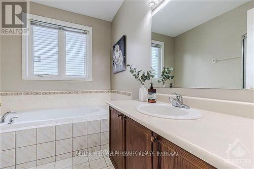 48 Maricona Way, Ottawa, ON - Indoor Photo Showing Bathroom