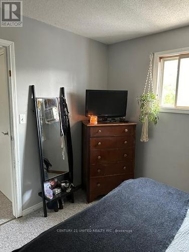 447 Edison Avenue, Peterborough (Otonabee), ON - Indoor Photo Showing Bedroom