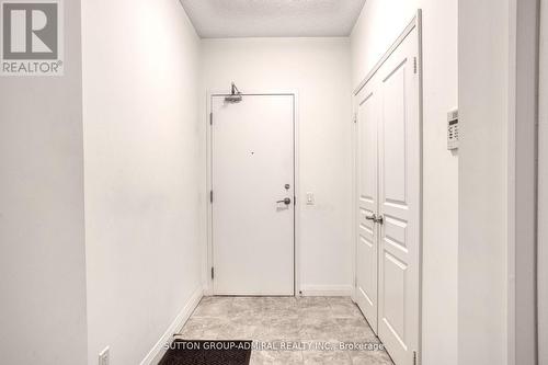 707 - 1121 Bay Street, Toronto, ON - Indoor Photo Showing Other Room