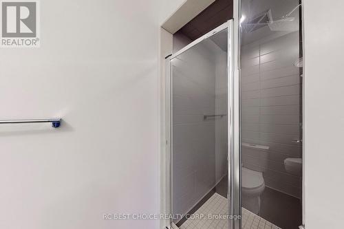 411 - 105 George Street, Toronto (Moss Park), ON - Indoor Photo Showing Bathroom