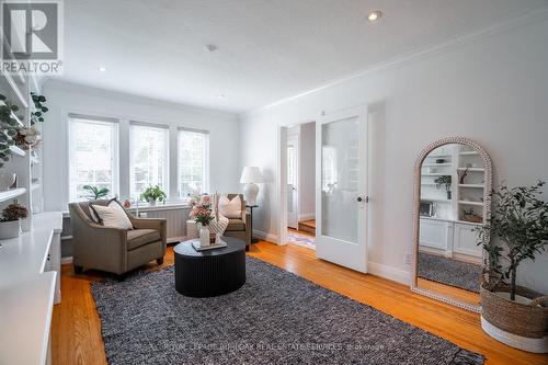 218 Airdrie Road, Toronto, ON - Indoor Photo Showing Living Room